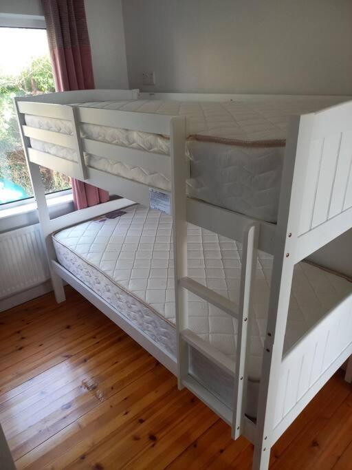Vila Large 4Bed Available Long-Term In Letterkenny Exteriér fotografie