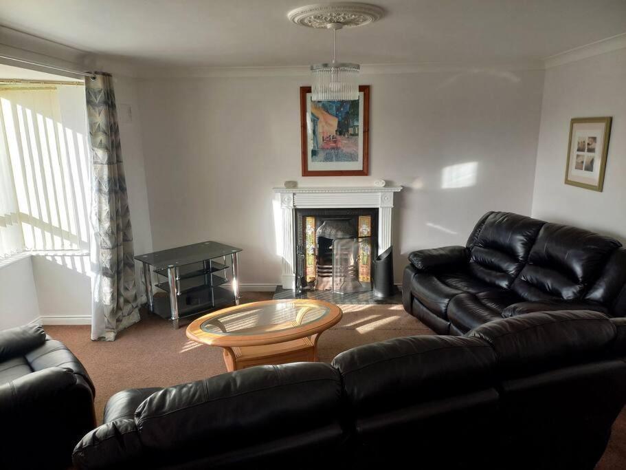 Vila Large 4Bed Available Long-Term In Letterkenny Exteriér fotografie